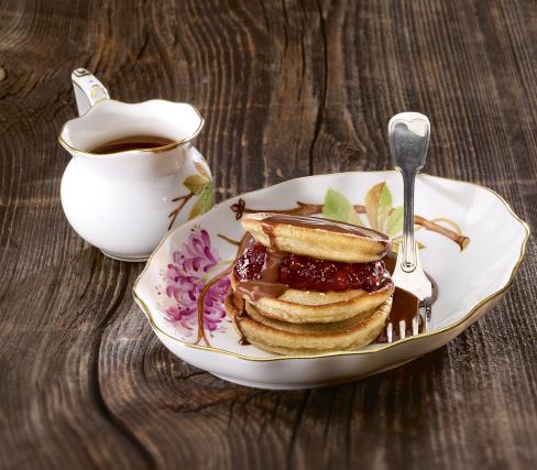 2013-10-marroni-pancakes-mit-preiselbeeren-und-schokoladensauce